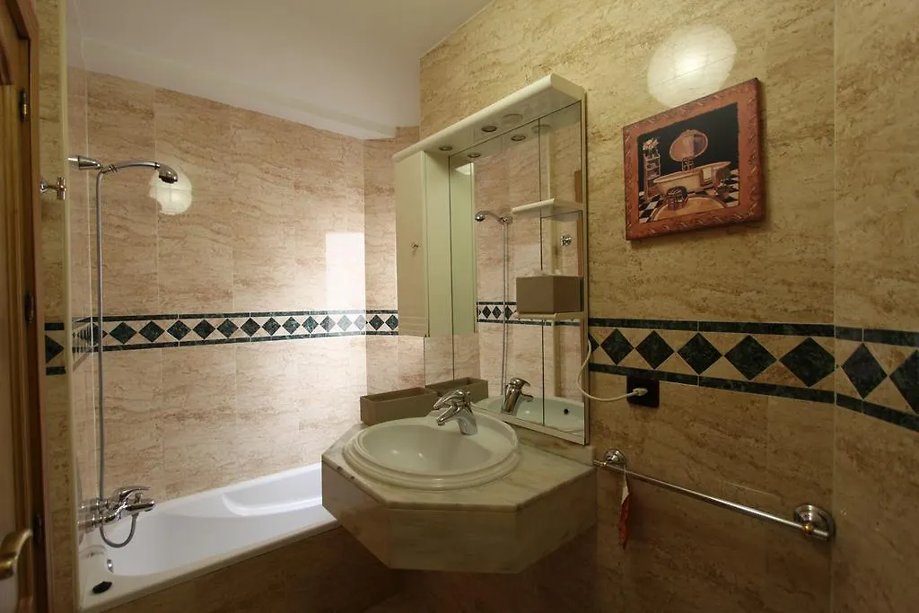 San Diego Granada Apartment 0*,